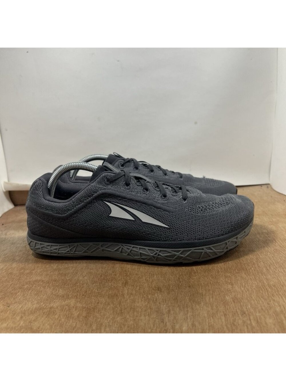 Altra Escalante 2.5 Men Size 9.5 Grey Running Shoes Comfort Walking Sneakers